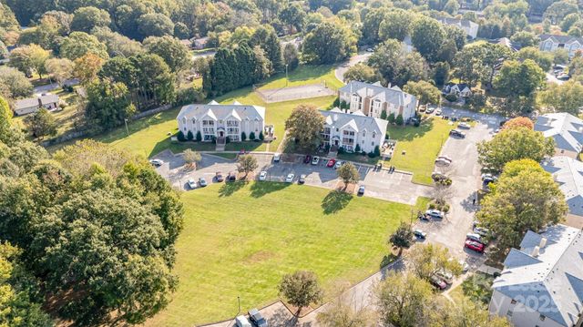 6165 Meadow Rose Lane, Charlotte, NC 28215