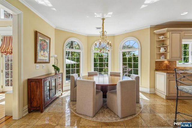 7 Jean Drive, Englewood Cliffs, NJ 07632