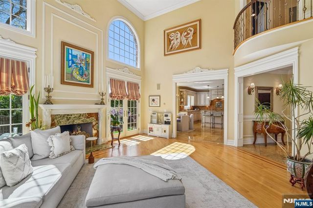 7 Jean Drive, Englewood Cliffs, NJ 07632