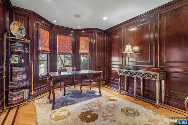 7 Jean Drive, Englewood Cliffs, NJ 07632