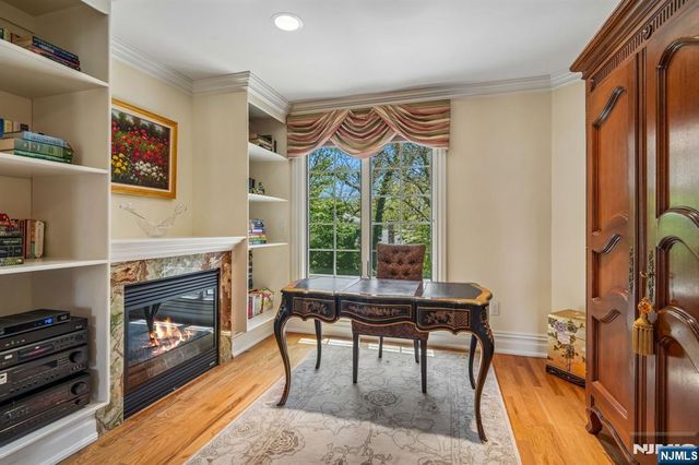 7 Jean Drive, Englewood Cliffs, NJ 07632