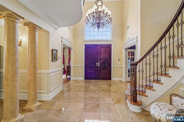 7 Jean Drive, Englewood Cliffs, NJ 07632