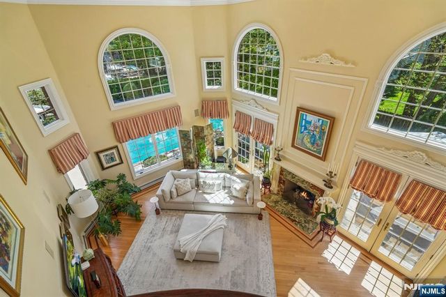 7 Jean Drive, Englewood Cliffs, NJ 07632