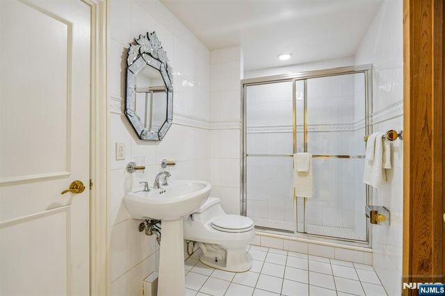 7 Jean Drive, Englewood Cliffs, NJ 07632