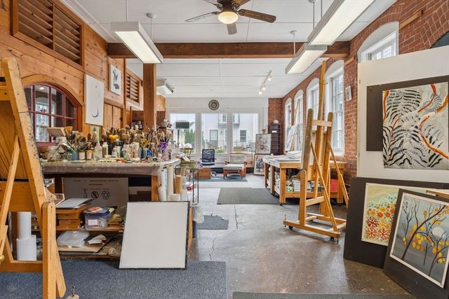 26 Howland St, Plymouth, MA 02360