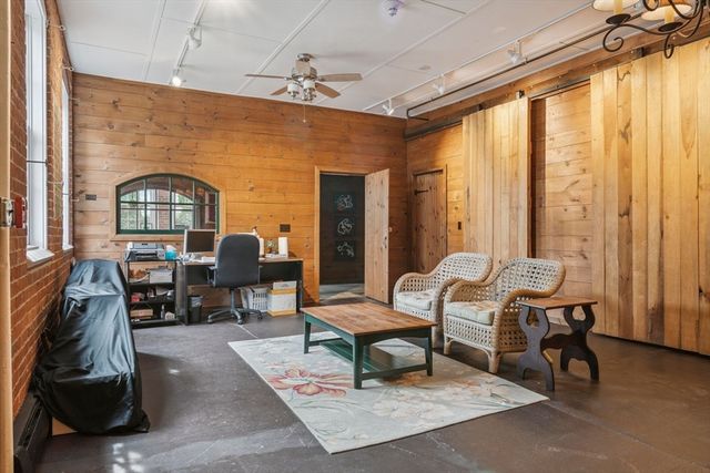 26 Howland St, Plymouth, MA 02360