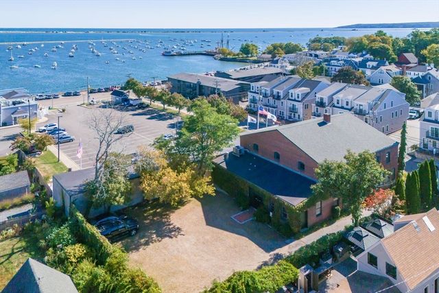 26 Howland St, Plymouth, MA 02360