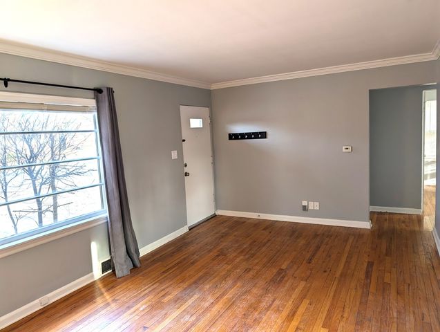 1106 N Main Street, Naperville, IL 60563