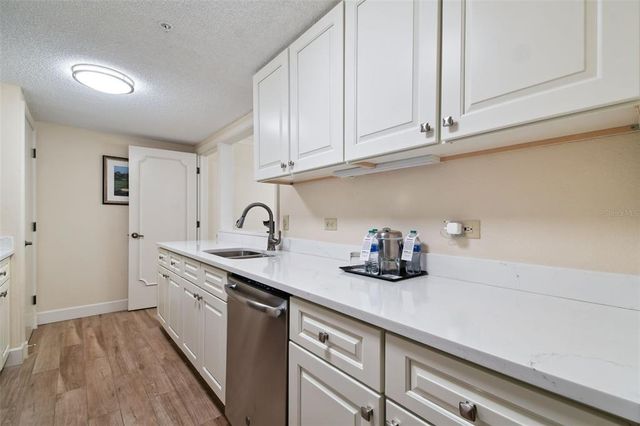 36750 US HIGHWAY 19 N 19304, Palm Harbor, FL 34684