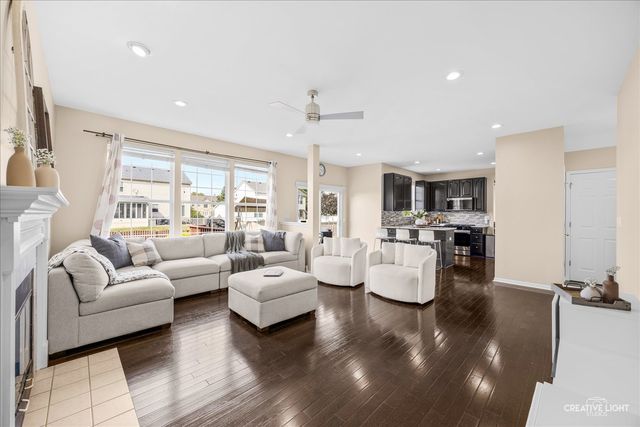 1445 Waterside Drive, Bolingbrook, IL 60490