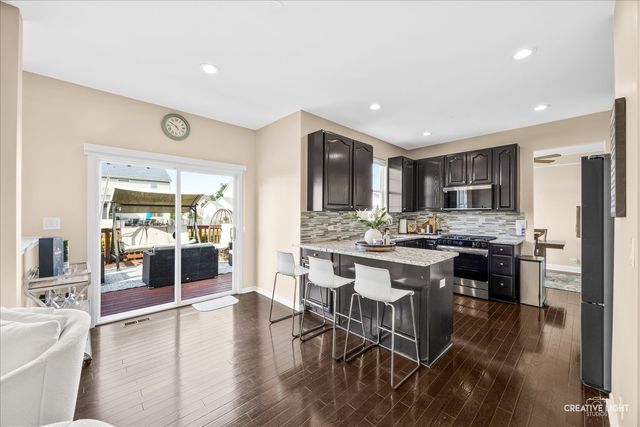 1445 Waterside Drive, Bolingbrook, IL 60490