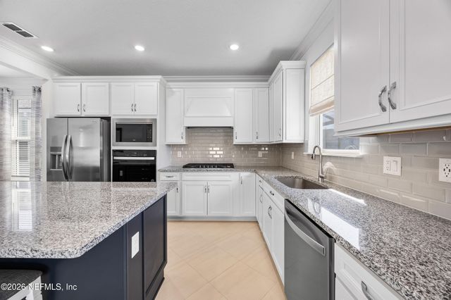 722 COOL BREEZE Way, Yulee, FL 32097