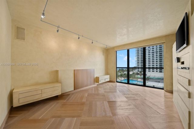 9999 Collins Ave 6G, Bal Harbour, FL 33154