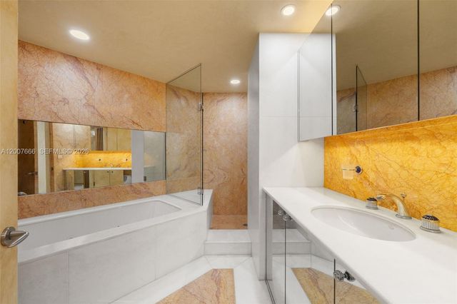 9999 Collins Ave 6G, Bal Harbour, FL 33154
