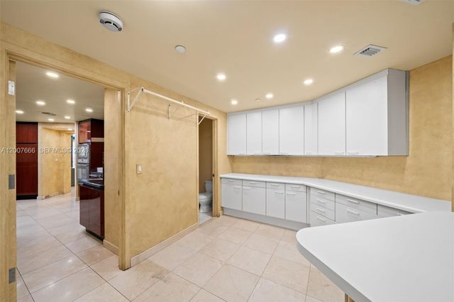9999 Collins Ave 6G, Bal Harbour, FL 33154