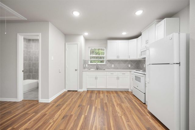 2816 Woodard Street A, Houston, TX 77026