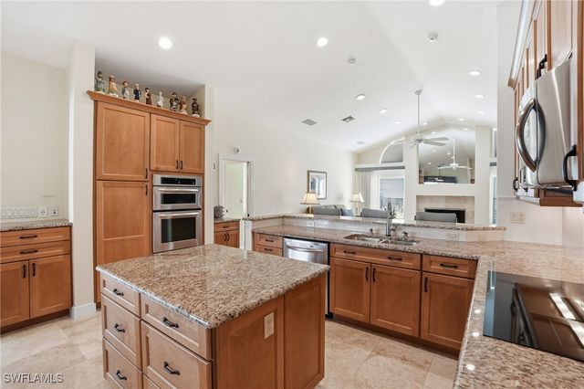 2544 SE 23rd PL, Cape Coral, FL 33904