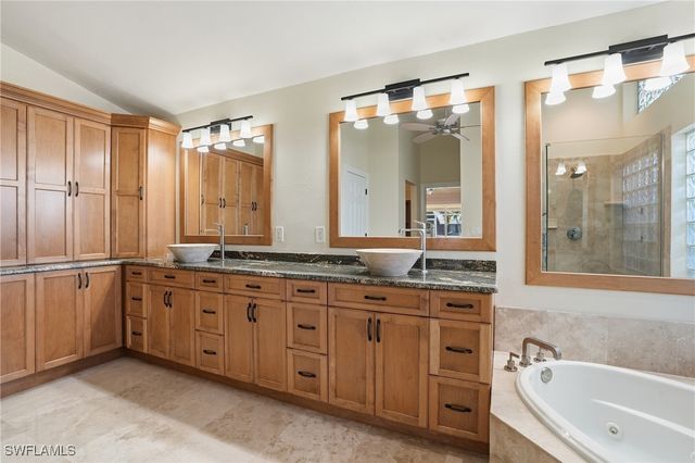 2544 SE 23rd PL, Cape Coral, FL 33904