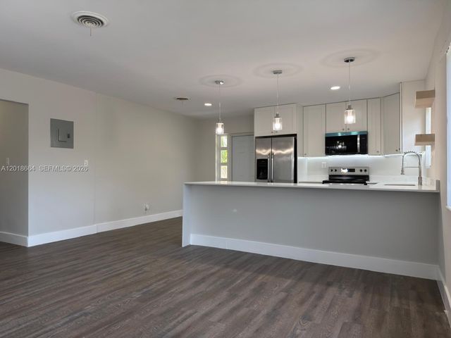 600 NW 18th St W-2, Fort Lauderdale, FL 33311