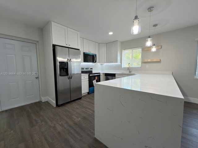 600 NW 18th St W-2, Fort Lauderdale, FL 33311
