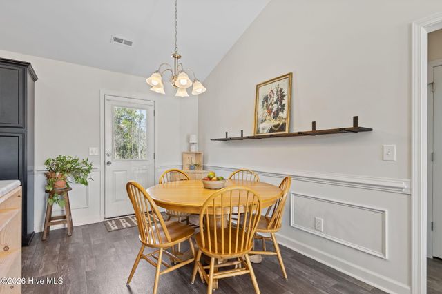 704 W Warner Court, Hubert, NC 28539