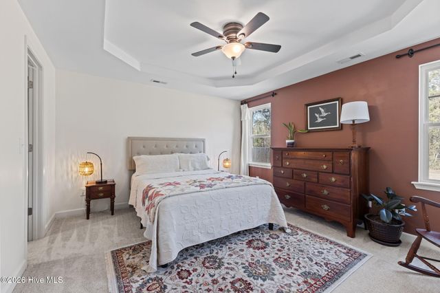 704 W Warner Court, Hubert, NC 28539