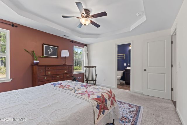 704 W Warner Court, Hubert, NC 28539