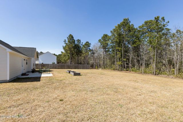 704 W Warner Court, Hubert, NC 28539