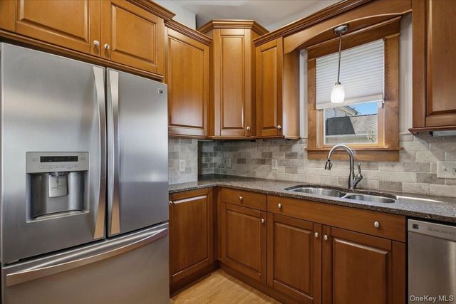 8 E Willow Street, Beacon, NY 12508