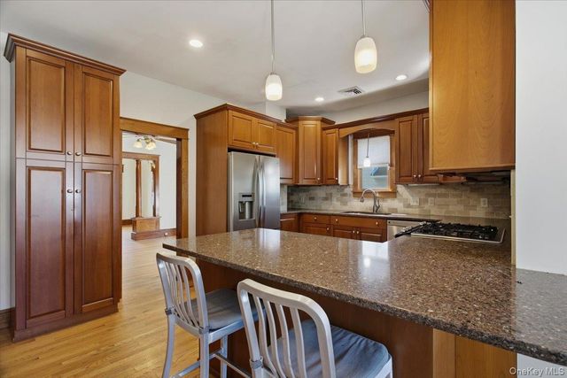 8 E Willow Street, Beacon, NY 12508