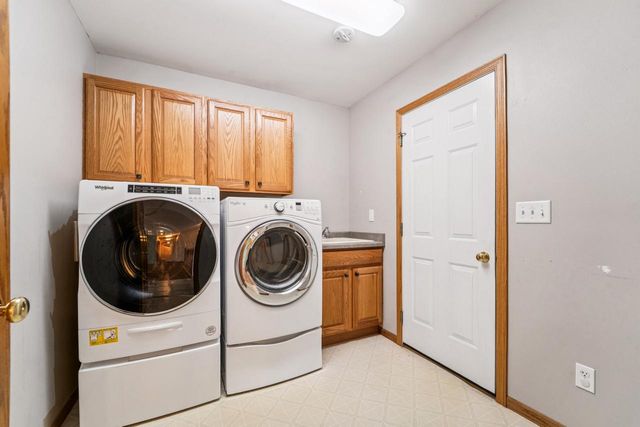 305 Morgan LANE, Beaver Dam, WI 53916