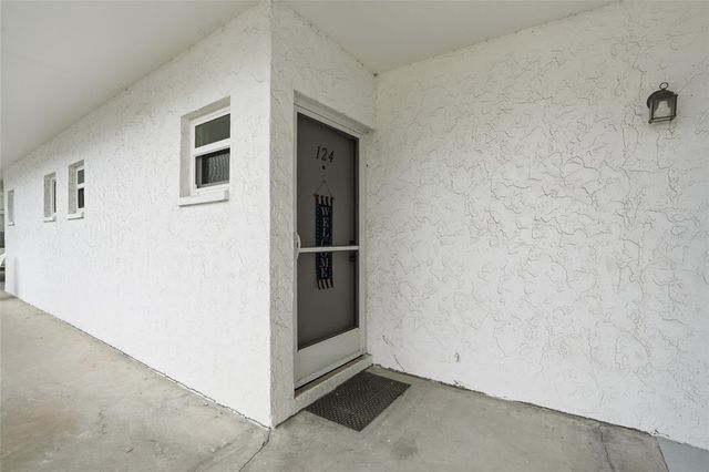 22375 EDGEWATER DRIVE 124, Punta Gorda, FL 33980