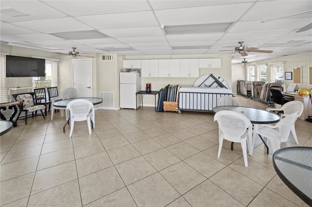 22375 EDGEWATER DRIVE 124, Punta Gorda, FL 33980