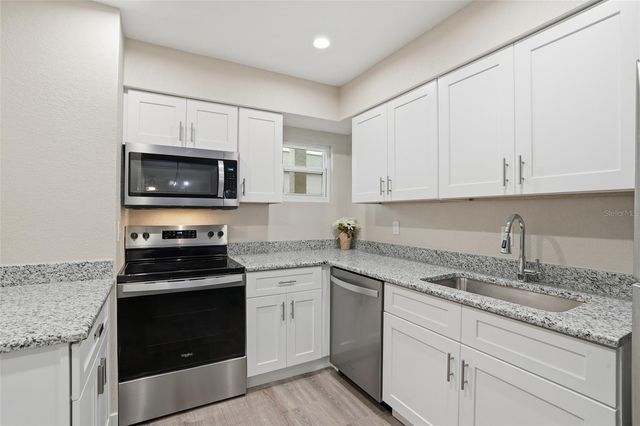 22375 EDGEWATER DRIVE 124, Punta Gorda, FL 33980