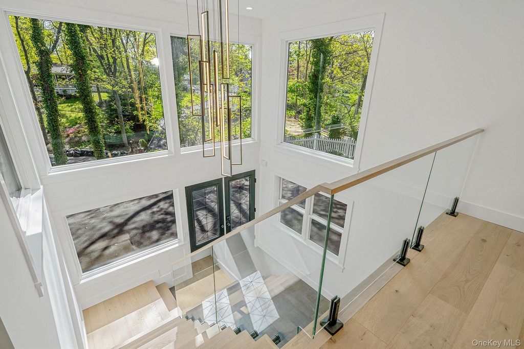 40 Friendly Road, Smithtown, NY 11787 — photo 4