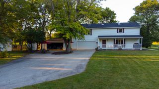 3180 E North Road, Morris, IL 60450