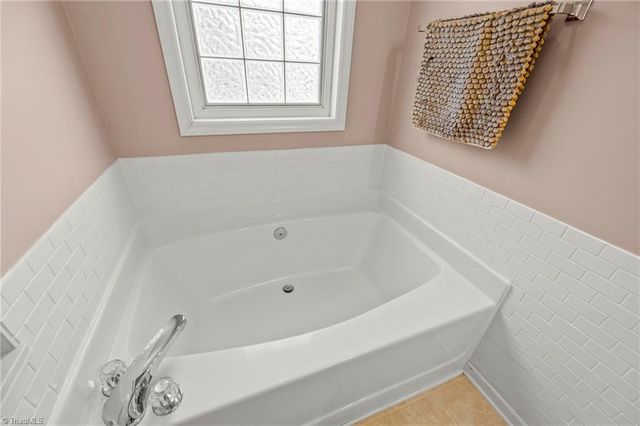 4064 Clinard Avenue, Winston-salem, NC 27127