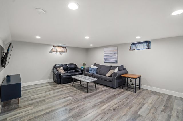 12 Cross Street, Dry Ridge, KY 41035