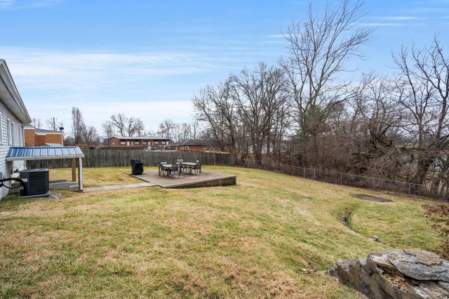 12 Cross Street, Dry Ridge, KY 41035