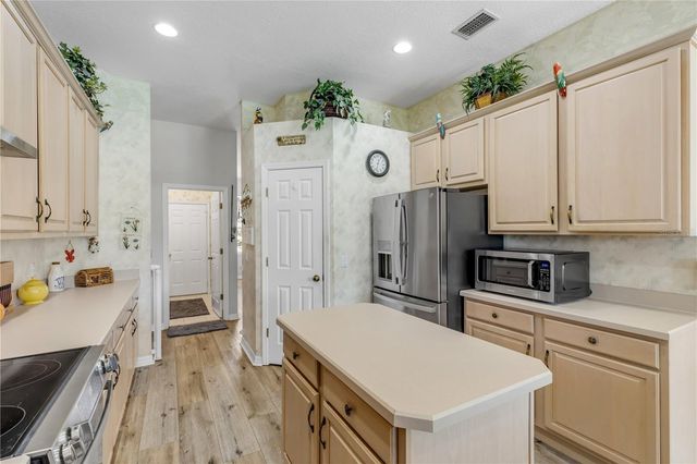 1 WELLINGTON DRIVE, Palm Coast, FL 32164