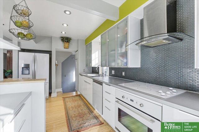 4677 Mayberry Street, Omaha, NE 68106