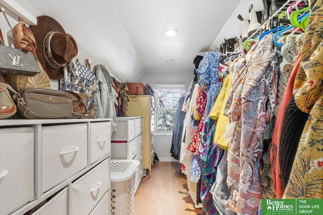 4677 Mayberry Street, Omaha, NE 68106