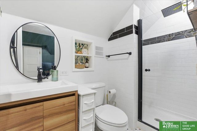 4677 Mayberry Street, Omaha, NE 68106