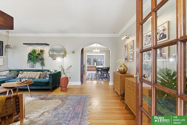 4677 Mayberry Street, Omaha, NE 68106