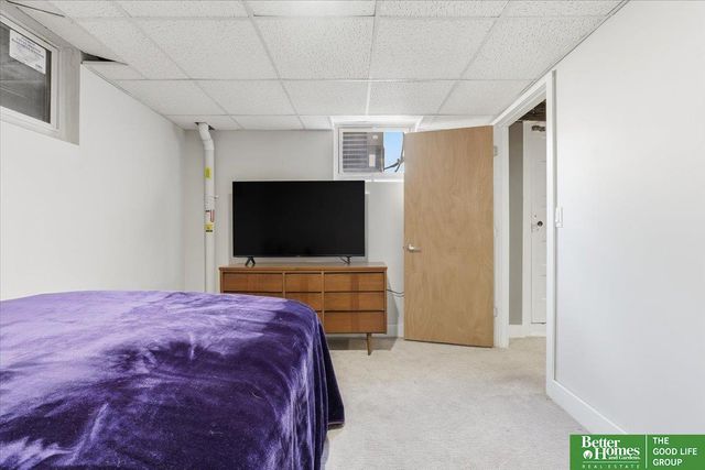 4677 Mayberry Street, Omaha, NE 68106