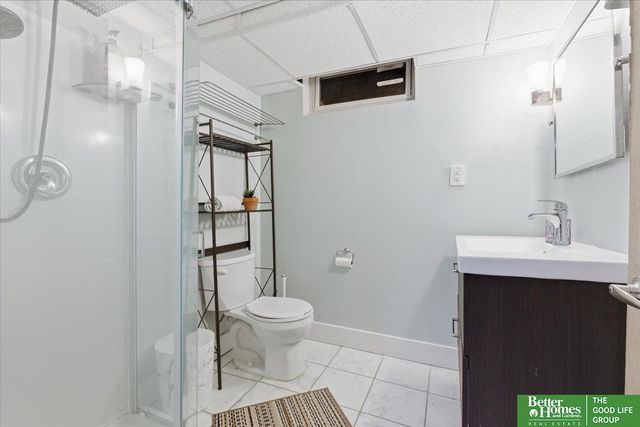 4677 Mayberry Street, Omaha, NE 68106