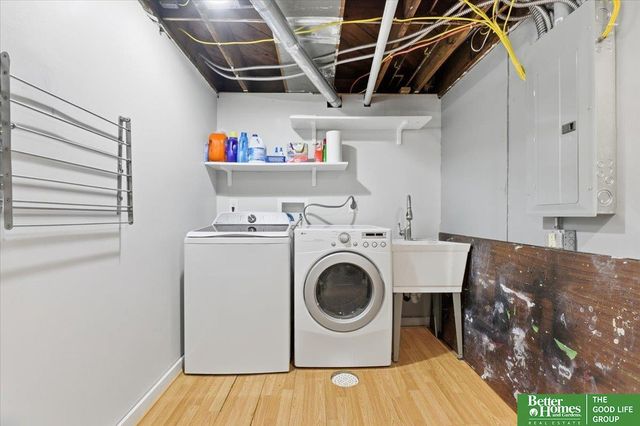 4677 Mayberry Street, Omaha, NE 68106