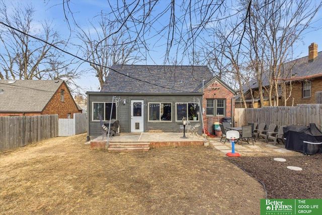 4677 Mayberry Street, Omaha, NE 68106