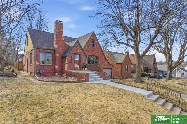 4677 Mayberry Street, Omaha, NE 68106