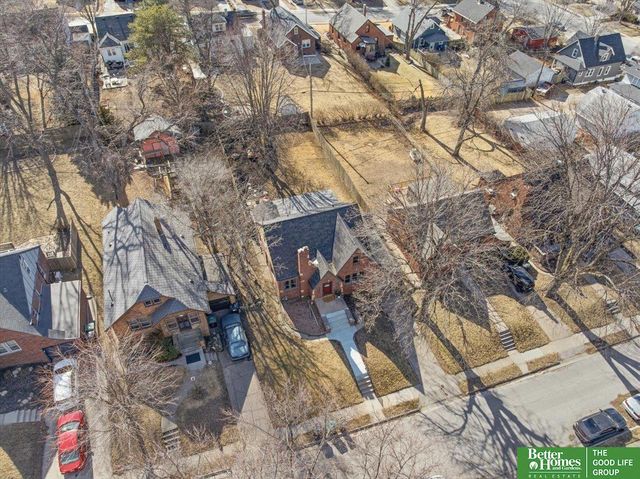 4677 Mayberry Street, Omaha, NE 68106